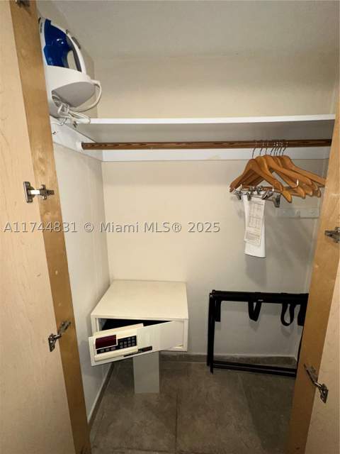 19201 Collins Ave 435, Sunny Isles Beach FL - photo 9 of 15