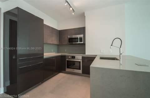 1080 Brickell Ave 3205, Miami FL - photo 6 of 14