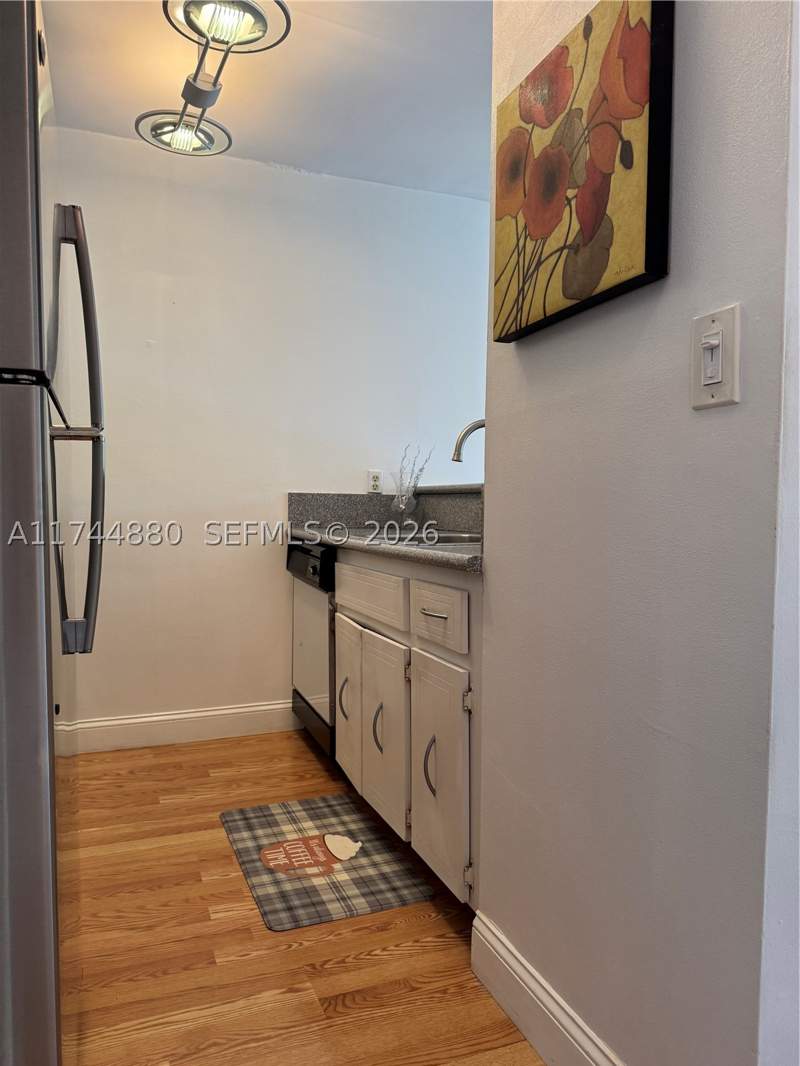 1 bedroom Condominium at 1225 NE 124th St 33A, Windward Condo, North Miami — photo 2