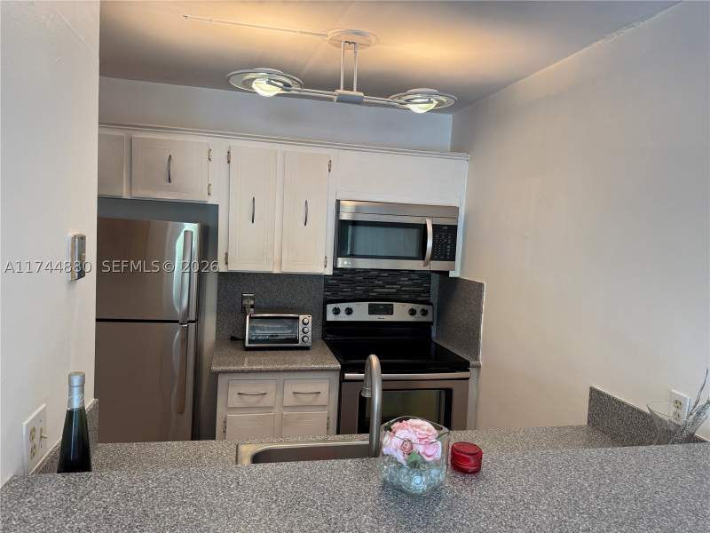 1 bedroom Condominium at 1225 NE 124th St 33A, Windward Condo, North Miami — photo 3