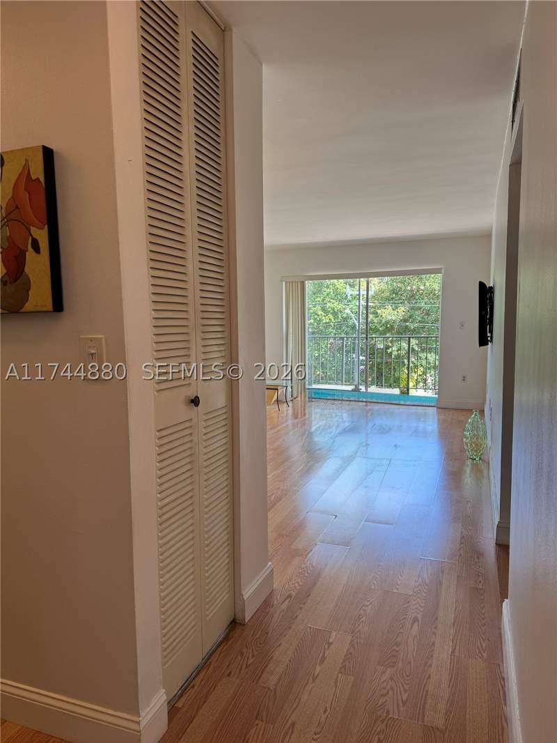 1 bedroom Condominium at 1225 NE 124th St 33A, Windward Condo, North Miami — photo 4