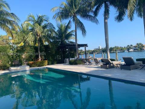 1670 Daytonia Rd, Miami Beach FL - photo 8 of 24