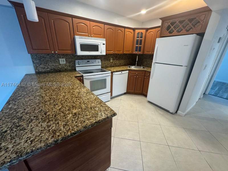 2 bedroom Condominium at 3642 NE 171st St 306, Dolphin Condo, North Miami Beach — photo 2