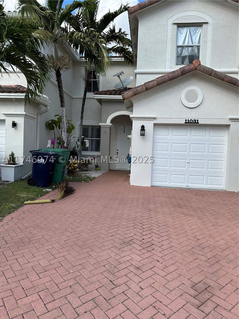 3 bedroom Townhouse at 11031 SW 246th St 0, Villas Del Campo Sub, Homestead — photo 2