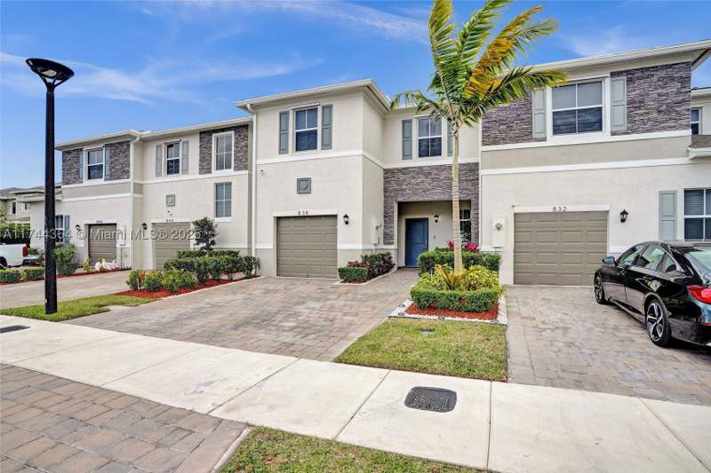 3 bedroom Townhouse at 838 SE 17th St, Cedar At Keys Gate, Homestead — photo 4