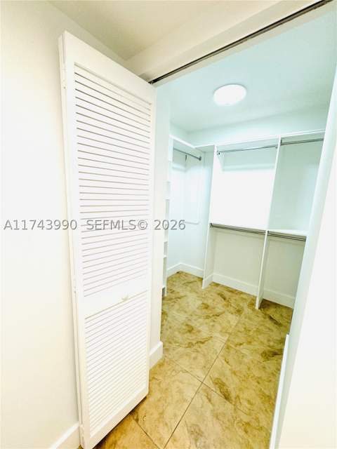 41 SE 5th St 808, Miami FL - photo 21 of 39