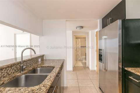 7601 E Treasure Dr 1108, North Bay Village FL - photo 7 of 27