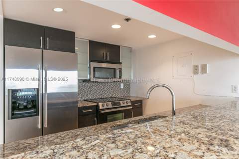 7601 E Treasure Dr 1108, North Bay Village FL - photo 9 of 27