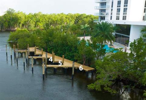 16385 Biscayne Blvd 1221, North Miami Beach FL - photo 10 of 50
