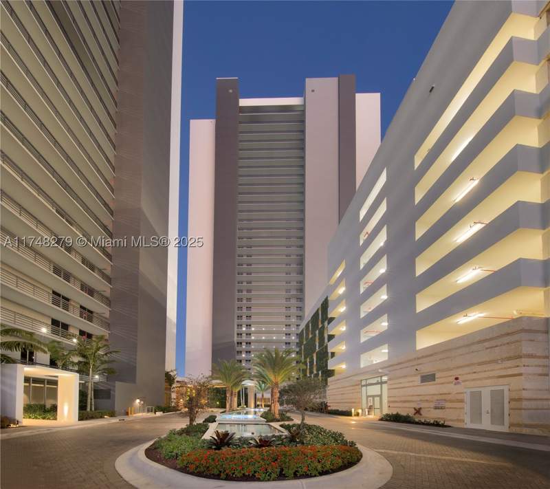3 bedroom Condominium at 16385 Biscayne Blvd 1221, The Harbour South Condo, North Miami Beach — photo 3