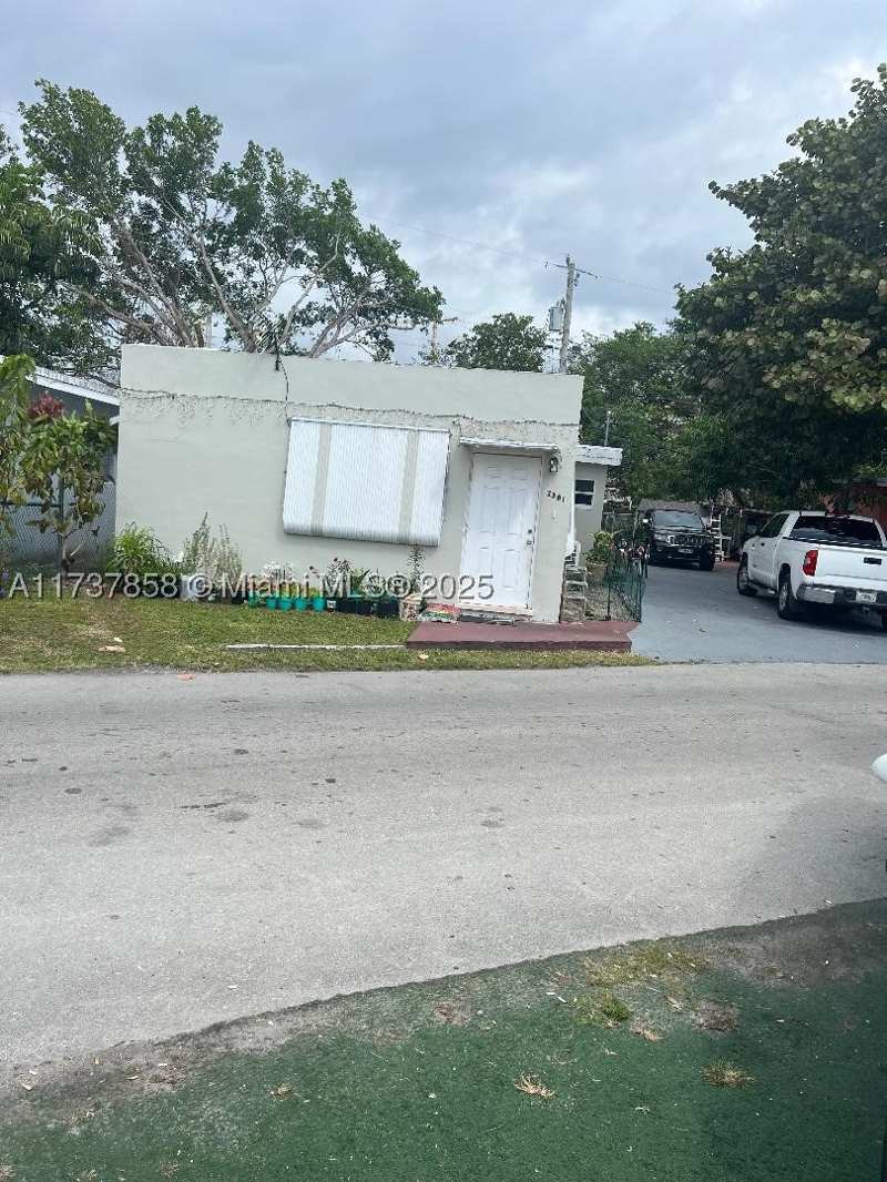 2 bedroom SingleFamilyResidence at 2381 NE 137 St, Trailer City, North Miami Beach — photo 1