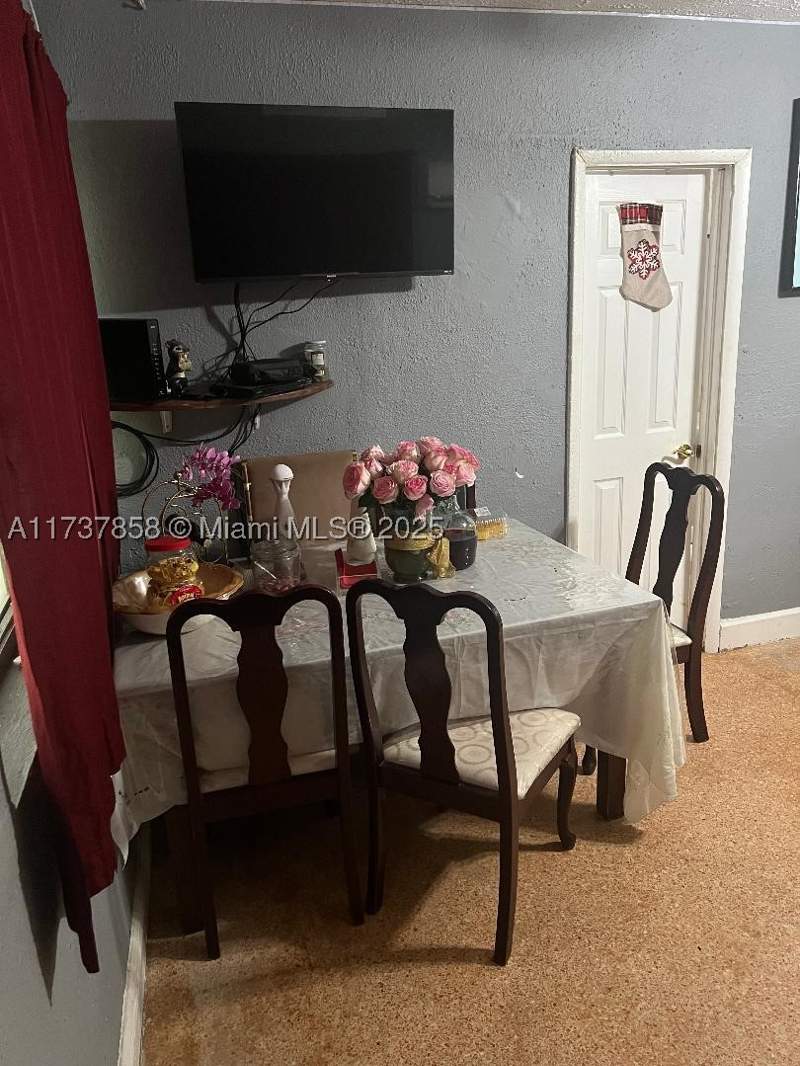 2 bedroom SingleFamilyResidence at 2381 NE 137 St, Trailer City, North Miami Beach — photo 3