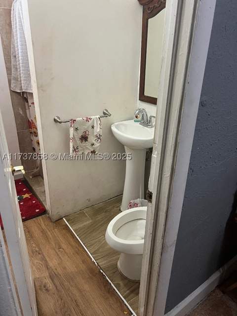 2381 NE 137 St, North Miami Beach FL - photo 7 of 12