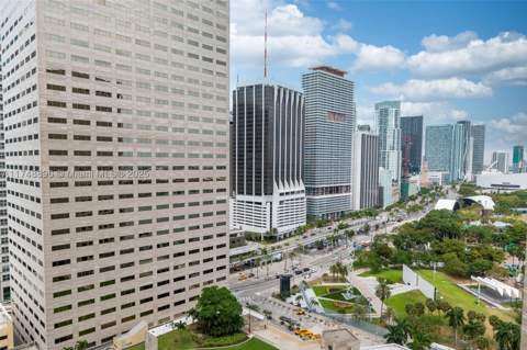335 S Biscayne Blvd 2402, Miami FL - photo 16 of 18