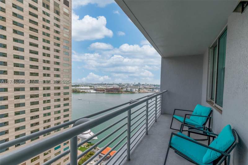 1 bedroom Condominium at 335 S Biscayne Blvd 2402, One Miami West, Miami — photo 4