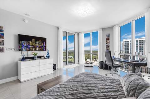 17111 Biscayne Blvd 2001, North Miami Beach FL - photo 17 of 71