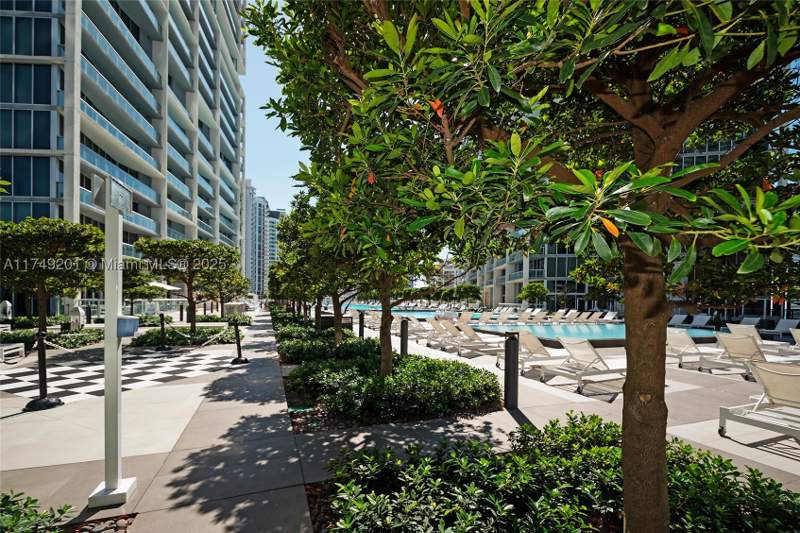 1 bedroom Condominium at 485 Brickell Ave 2603, Icon Brickell Condo No 3, Miami — photo 2