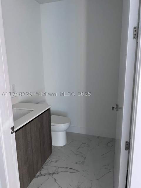 17550 Collins Ave 1004, Sunny Isles Beach FL - photo 12 of 17