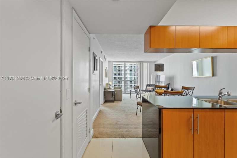 1 bedroom Condominium at 1750 N Bayshore Dr 4809, Opera Tower Condo, Miami — photo 1