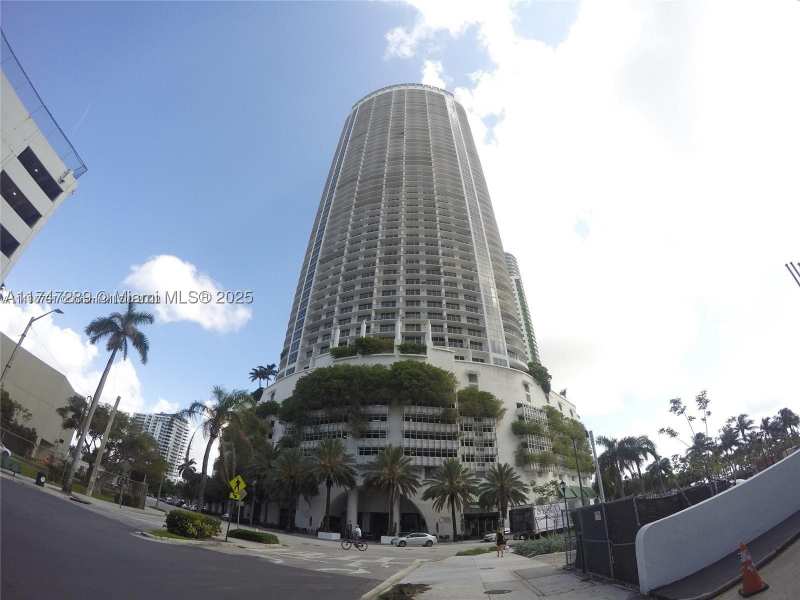 1 bedroom Condominium at 1750 N Bayshore Dr 3112, Opera Tower Condo, Miami — photo 1