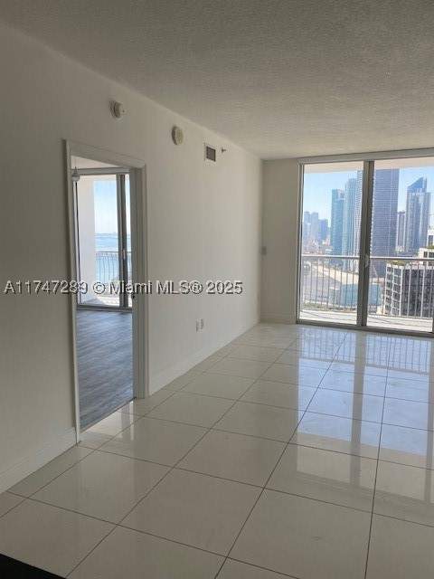 1750 N Bayshore Dr 3112, Miami FL - photo 8 of 11