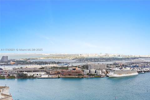 335 S Biscayne Blvd Uph02, Miami FL - photo 16 of 59