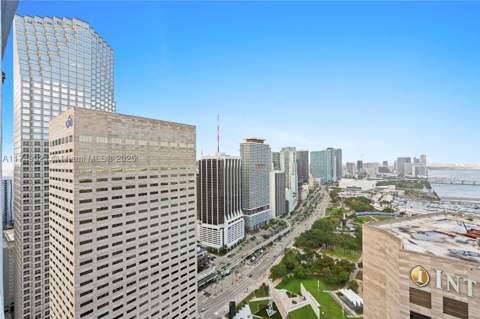 335 S Biscayne Blvd Uph02, Miami FL - photo 18 of 59