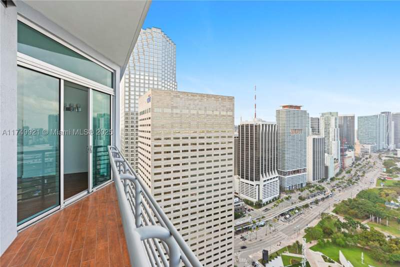 1 bedroom Condominium at 335 S Biscayne Blvd Uph02, One Miami East Condo, Miami — photo 3