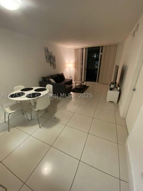 1750 N Bayshore Dr 2905, Miami FL - photo 10 of 17