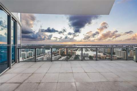 17001 Collins Ave 4705, Sunny Isles Beach FL - photo 16 of 25