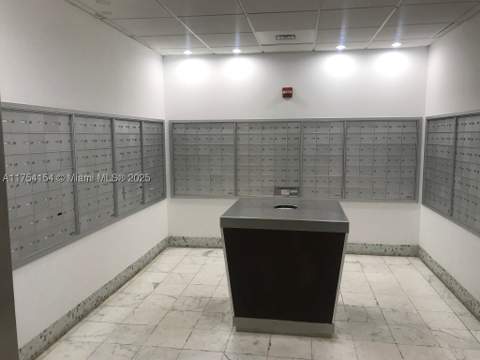 1000 West Ave 908, Miami Beach FL - photo 17 of 24