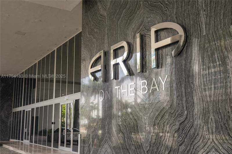2 bedroom Condominium at 488 NE 18 St 1809, Aria On The Bay Condo, Miami — photo 4