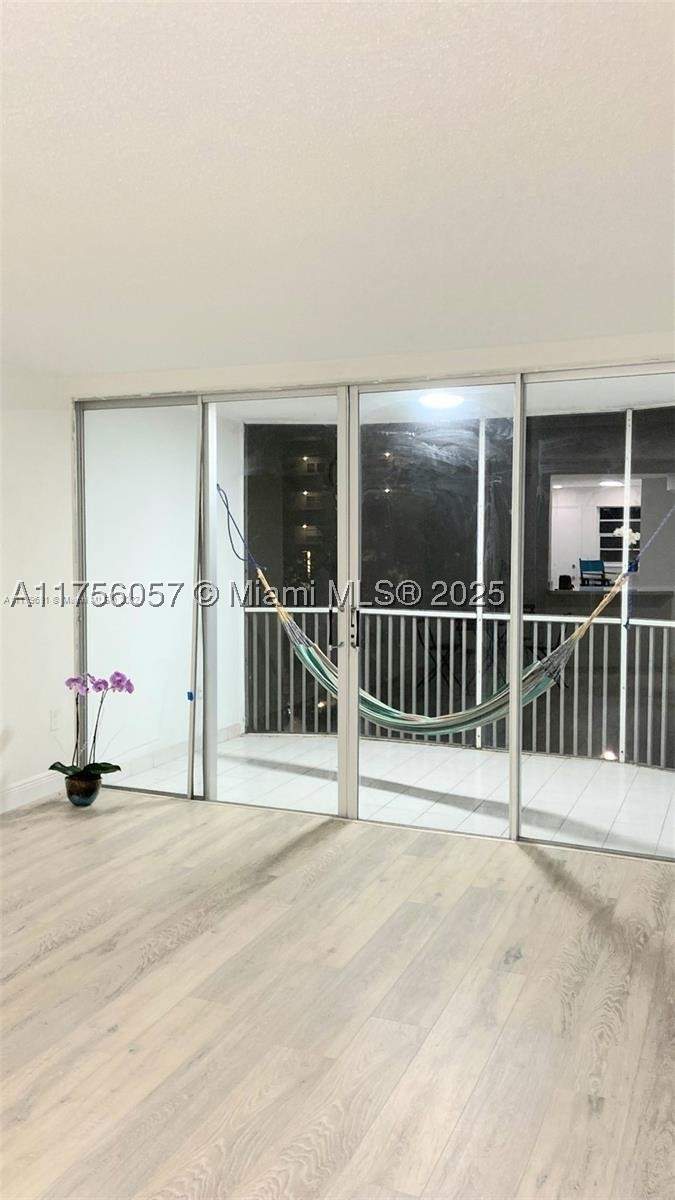 1 bedroom Condominium at 1670 NE 191st St 404-3, Jade Winds Group Allamand, Miami — photo 4