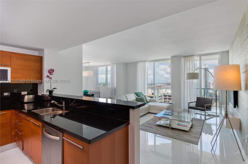 2 bedroom Condominium at 253 NE 2nd St 3702, Vizcayne South Condo, Miami — photo 5