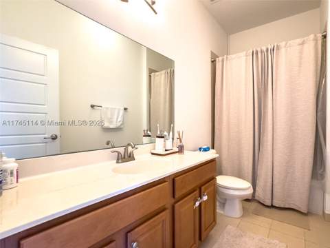 686 NE 191st Ter, Miami FL - photo 20 of 32