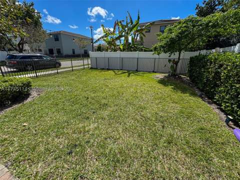 686 NE 191st Ter, Miami FL - photo 24 of 32