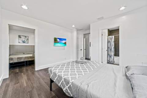 1215 NE 200th Street, Miami FL - photo 15 of 25