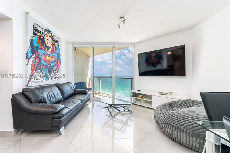 2 bedroom Condominium at 16699 Collins Ave 1809, La Perla Condo, Sunny Isles Beach — photo 2