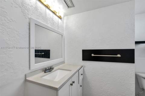 1770 NE 191st St 508-1, Miami FL - photo 11 of 36