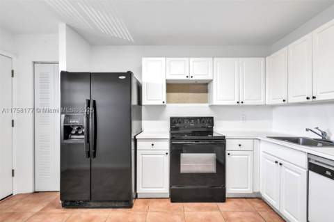 1770 NE 191st St 508-1, Miami FL - photo 19 of 36