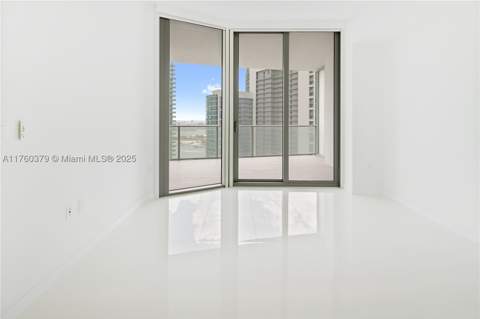 851 NE 1st Ave 4203, Miami FL - photo 17 of 34