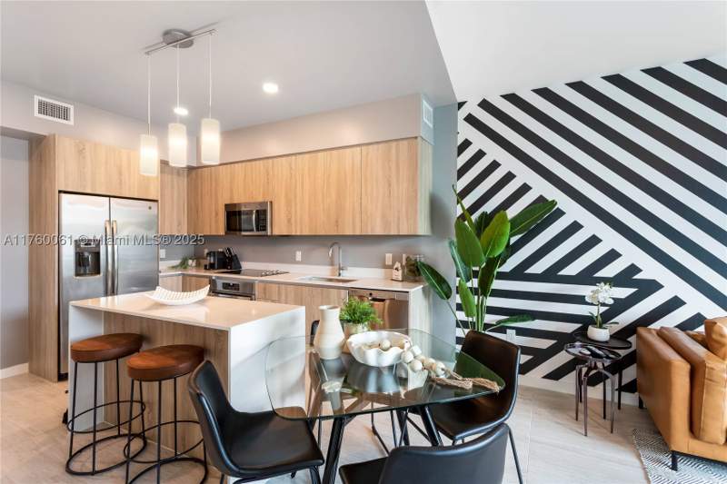 1 bedroom Condominium at 3900 Biscayne Blvd S-314, Quadro Condo, Miami — photo 5