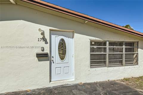 1753 NE 178th St, North Miami Beach FL - photo 24 of 27