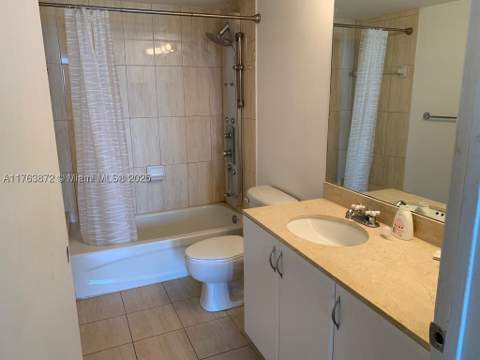 1750 N Bayshore Dr 2215, Miami FL - photo 10 of 14