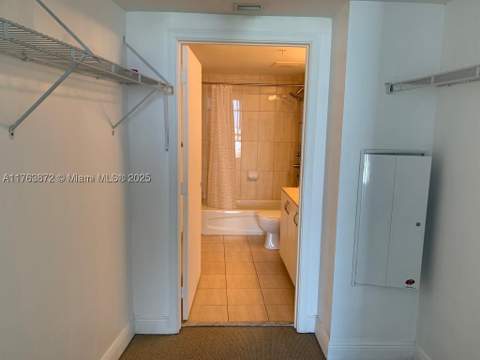 1750 N Bayshore Dr 2215, Miami FL - photo 9 of 14