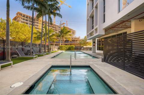 13800 Highland Dr 302, North Miami Beach FL - photo 7 of 23