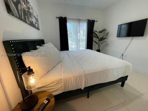 302 NW 11th Ct, Florida City FL - photo 18 of 35