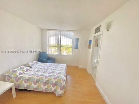 9801 Collins Ave 8M, Bal Harbour FL - photo 8 of 29