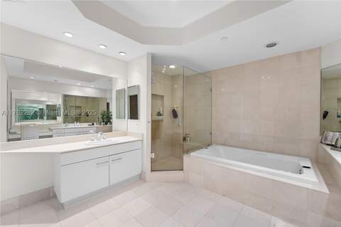 21150 Point Pl 1102, Aventura FL - photo 11 of 44