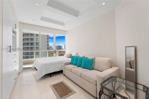 21150 Point Pl 1102, Aventura FL - photo 13 of 44